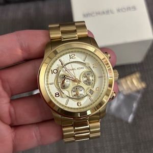 Michael Kors oversize runway watch
